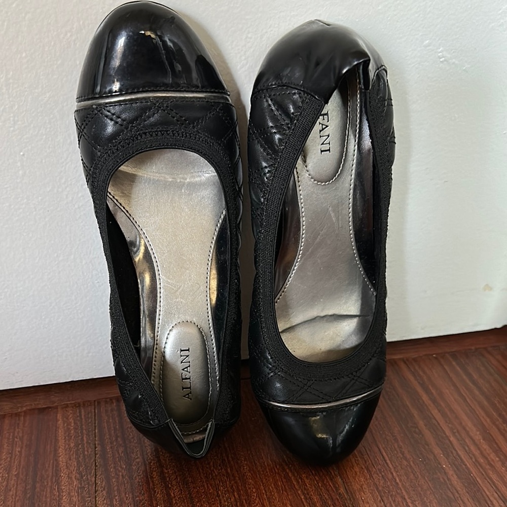 Alfani Women's Black Ballet Flats